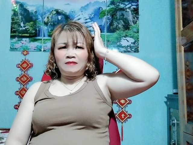 Linhanhsex2k's BongaCams show and profile