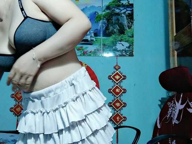 Linhanhsex2k's BongaCams show and profile