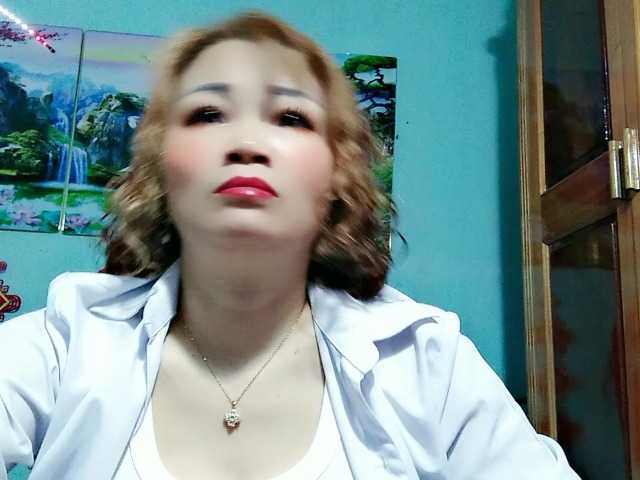 Linhanhsex2k's BongaCams show and profile