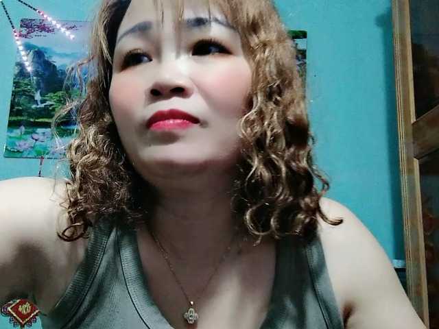 Linhanhsex2k's BongaCams show and profile