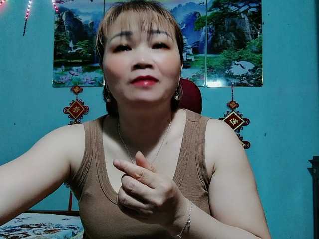 Linhanhsex2k's BongaCams show and profile