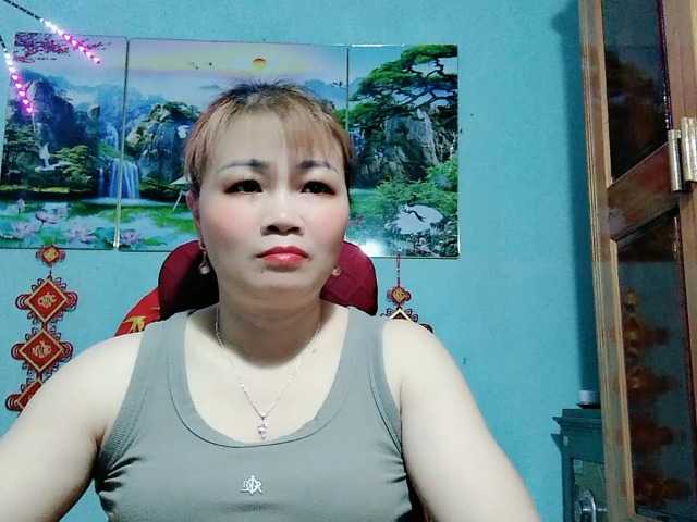 Linhanhsex2k's BongaCams show and profile