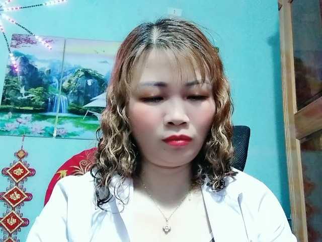 Linhanhsex2k's BongaCams show and profile