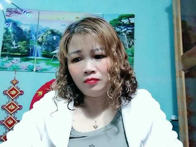 Linhanhsex2k's BongaCams show and profile