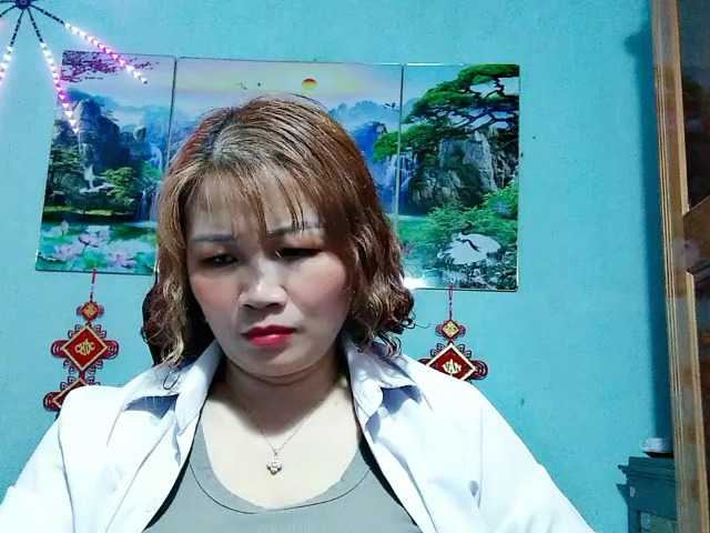 Linhanhsex2k's BongaCams show and profile