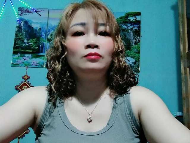 Linhanhsex2k's BongaCams show and profile