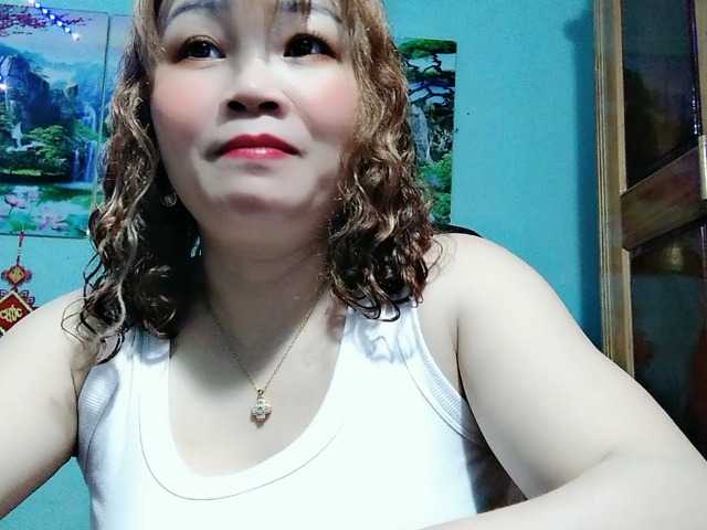 Linhanhsex2k's BongaCams show and profile