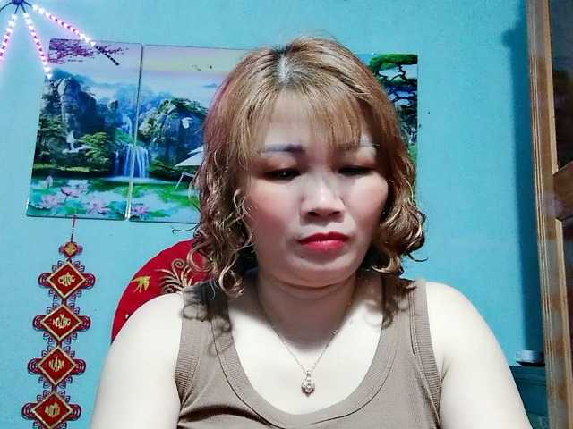 Linhanhsex2k's BongaCams show and profile