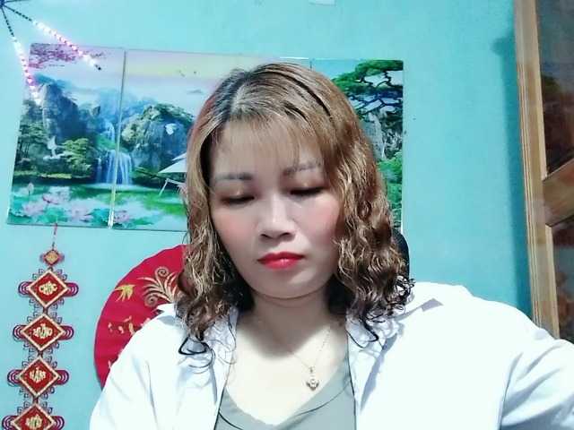 Linhanhsex2k's BongaCams show and profile