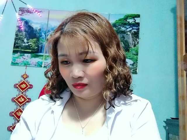 Linhanhsex2k's BongaCams show and profile