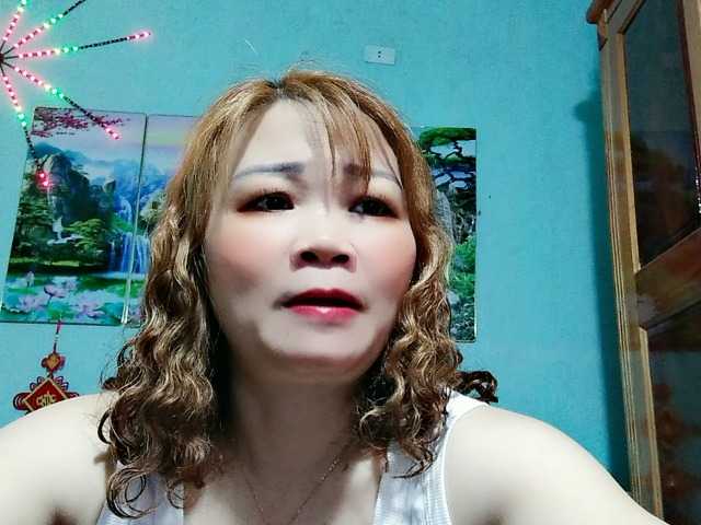 Linhanhsex2k's BongaCams show and profile