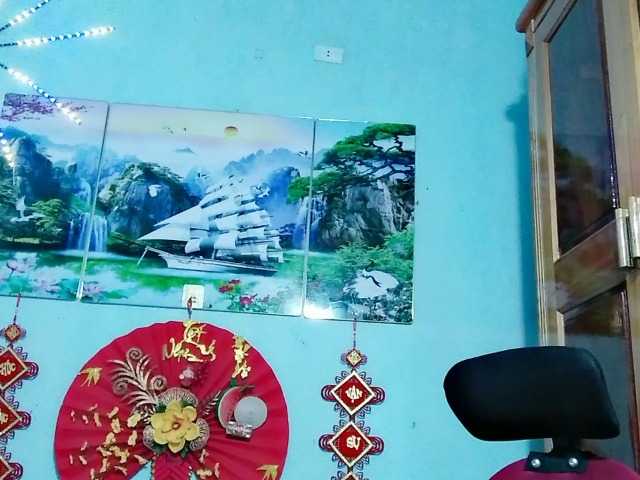 Linhanhsex2k's BongaCams show and profile