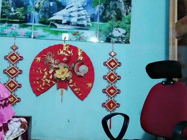 Linhanhsex2k's BongaCams show and profile