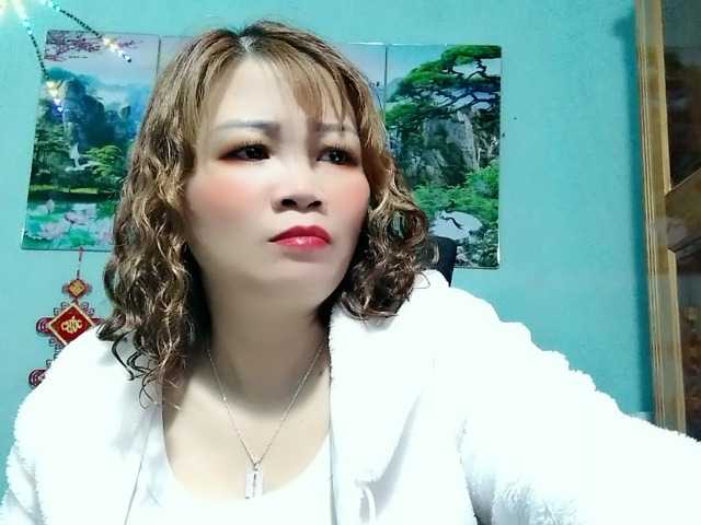 Linhanhsex2k's BongaCams show and profile