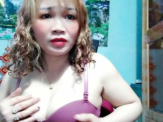 Linhanhsex2k's BongaCams show and profile