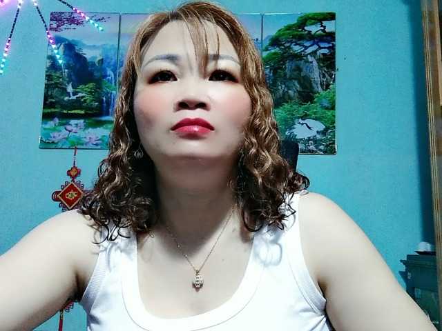 Linhanhsex2k's BongaCams show and profile