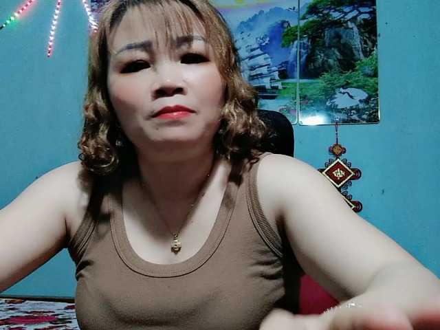 Linhanhsex2k's BongaCams show and profile