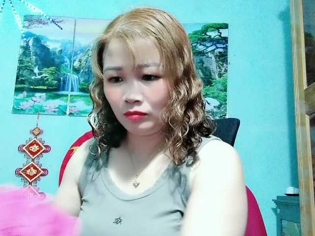 Linhanhsex2k's BongaCams show and profile