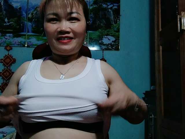 Linhanhsex2k's BongaCams show and profile