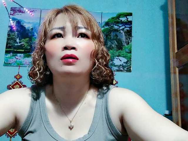 Linhanhsex2k's BongaCams show and profile