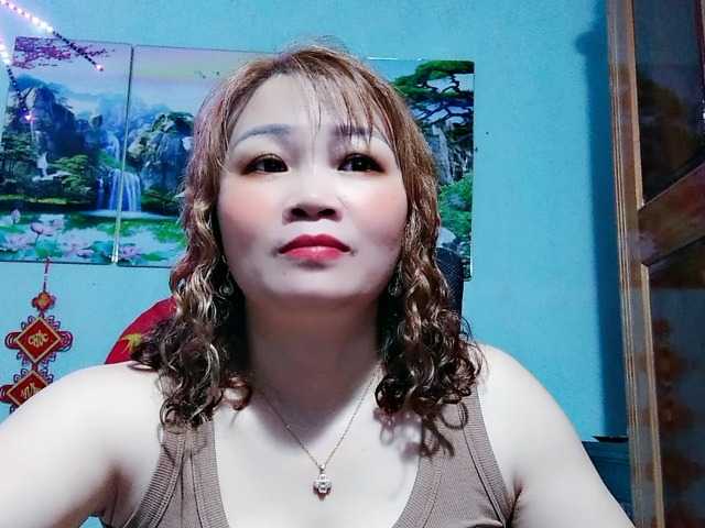 Linhanhsex2k's BongaCams show and profile