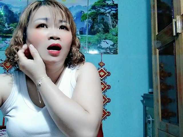 Linhanhsex2k's BongaCams show and profile