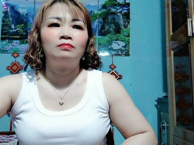 Linhanhsex2k's BongaCams show and profile