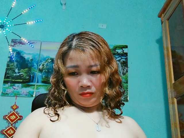 Linhanhsex2k's BongaCams show and profile