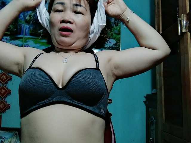 Linhanhsex2k's BongaCams show and profile