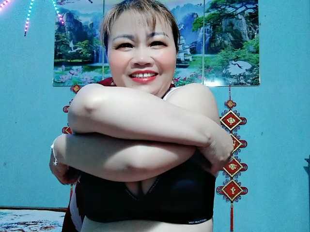 Linhanhsex2k's BongaCams show and profile