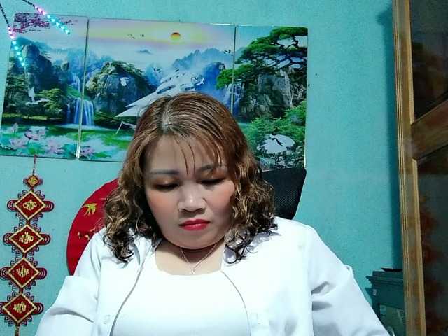 Linhanhsex2k's BongaCams show and profile