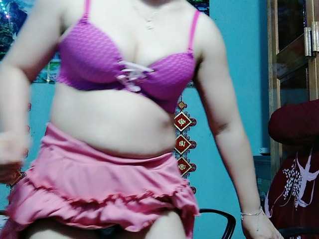 Linhanhsex2k's BongaCams show and profile