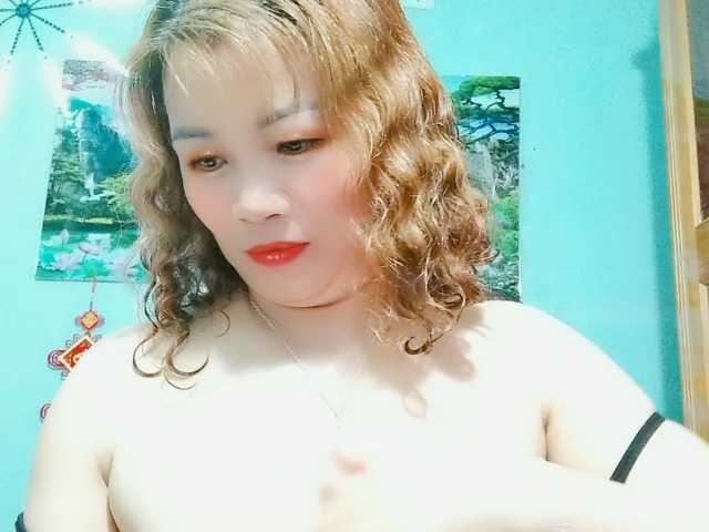 Linhanhsex2k's BongaCams show and profile