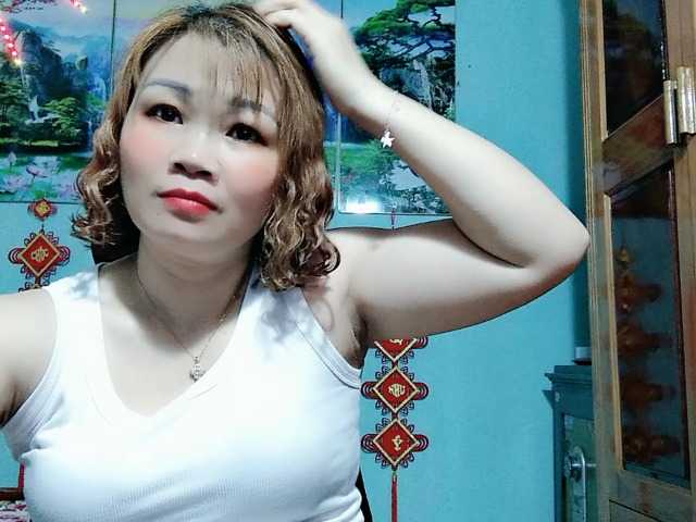 Linhanhsex2k's BongaCams show and profile