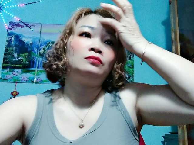 Linhanhsex2k's BongaCams show and profile