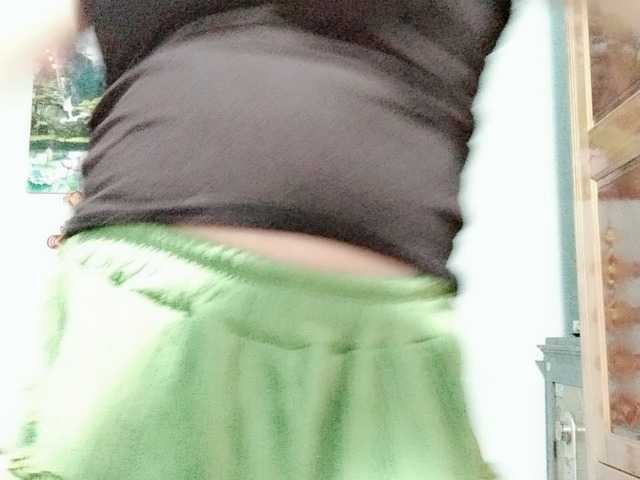 Linhanhsex2k's BongaCams show and profile