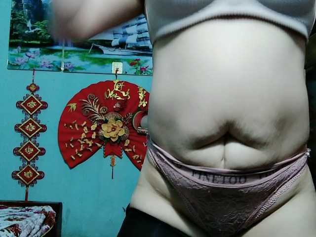 Linhanhsex2k's BongaCams show and profile