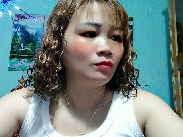 Linhanhsex2k's BongaCams show and profile