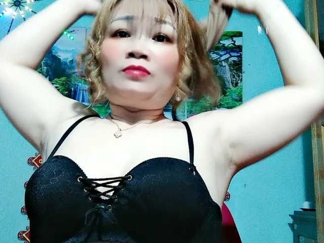 Linhanhsex2k's BongaCams show and profile