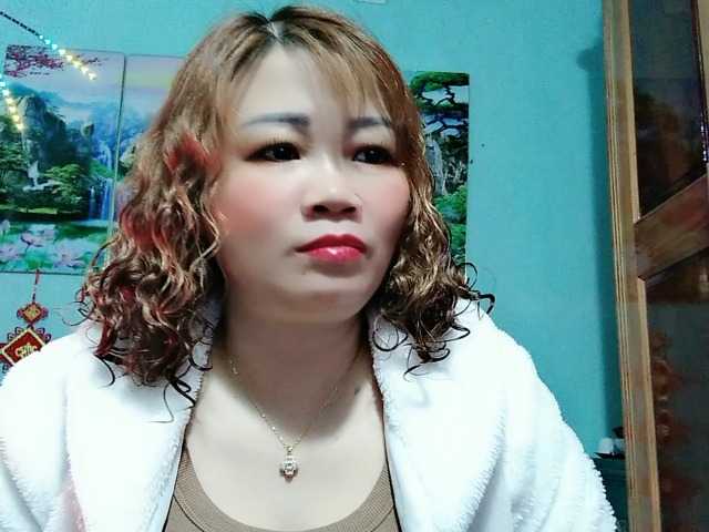 Linhanhsex2k's BongaCams show and profile