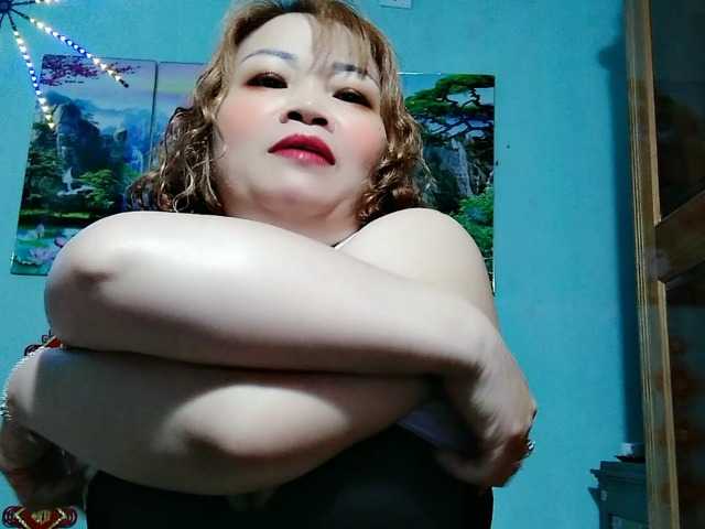 Linhanhsex2k's BongaCams show and profile