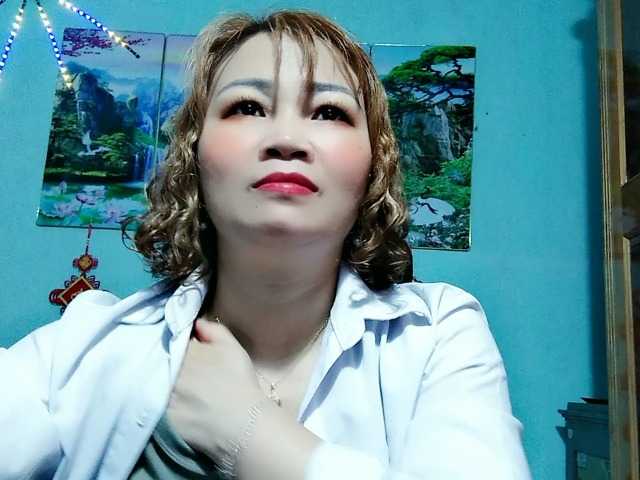 Linhanhsex2k's BongaCams show and profile