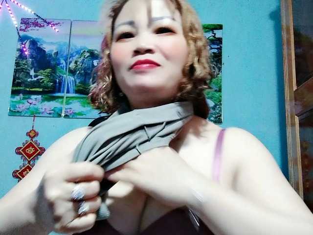 Linhanhsex2k's BongaCams show and profile