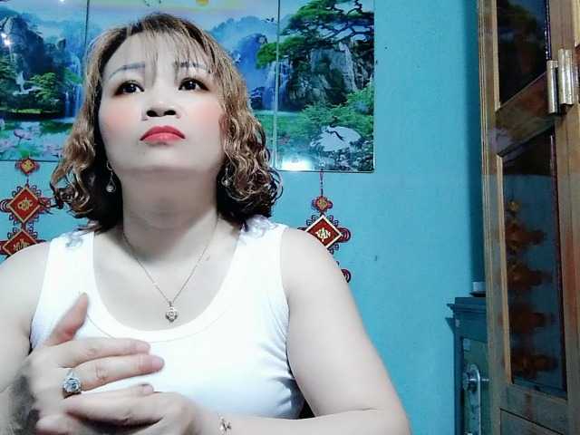 le modèle Linhanhsex2k est en webcam porno dans un show sur le site bongacams, il possède les tags suivants: Asian,Blonde,Hairy