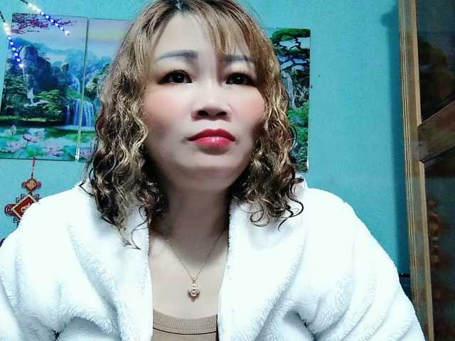 Linhanhsex2k's BongaCams show and profile