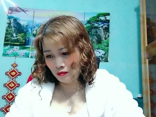 Linhanhsex2k's BongaCams show and profile