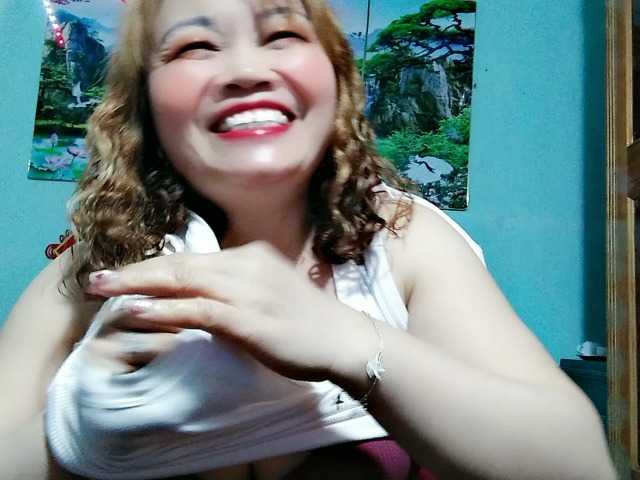 Linhanhsex2k's BongaCams show and profile