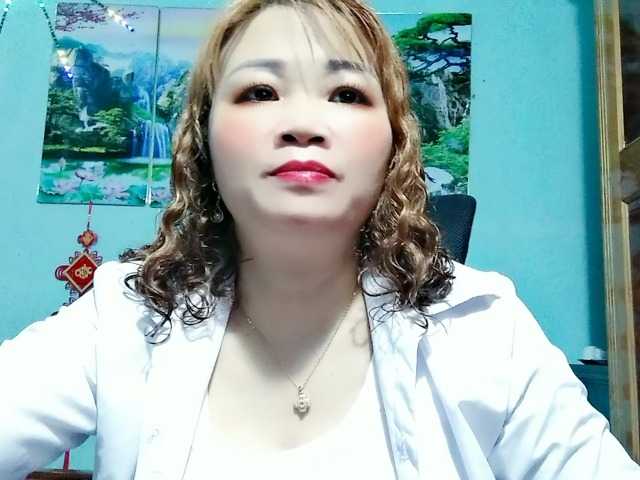 Linhanhsex2k's BongaCams show and profile