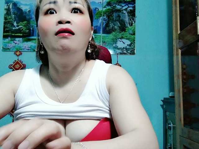 Linhanhsex2k's BongaCams show and profile