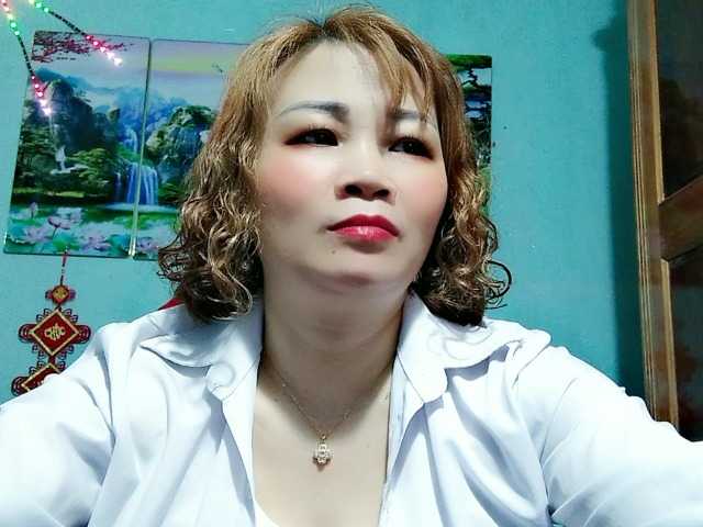 Linhanhsex2k's BongaCams show and profile